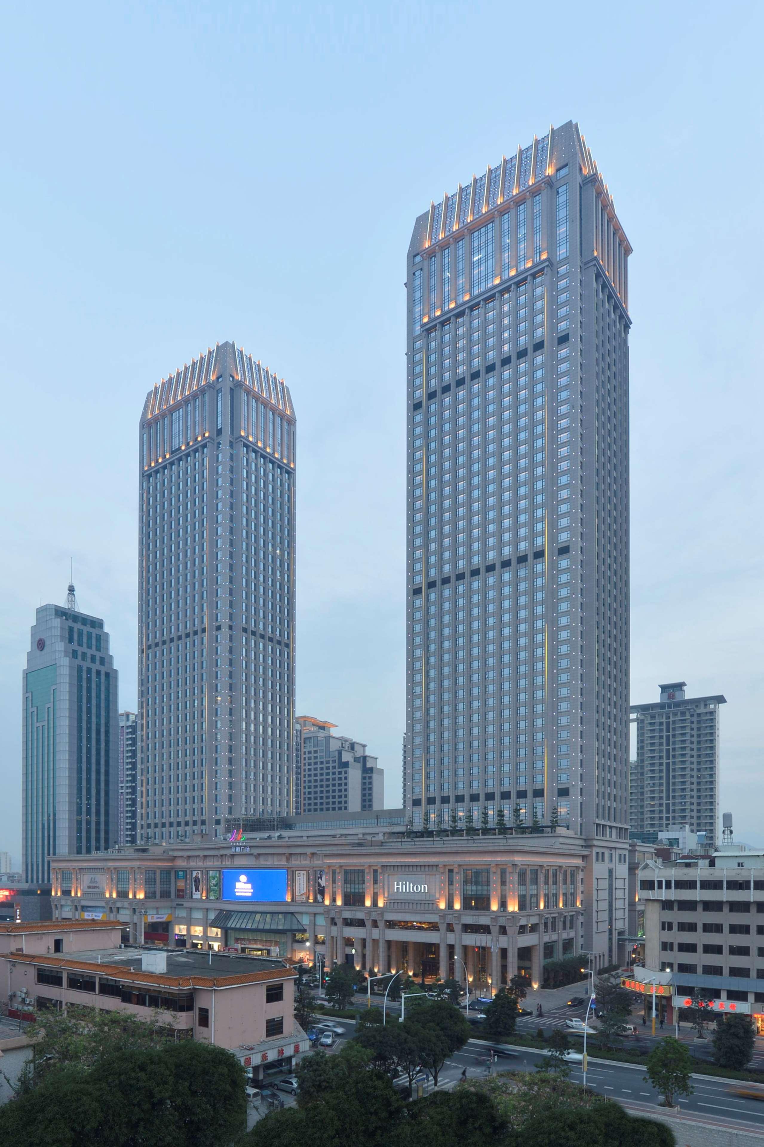 Hilton Zhongshan Downtown Extérieur photo