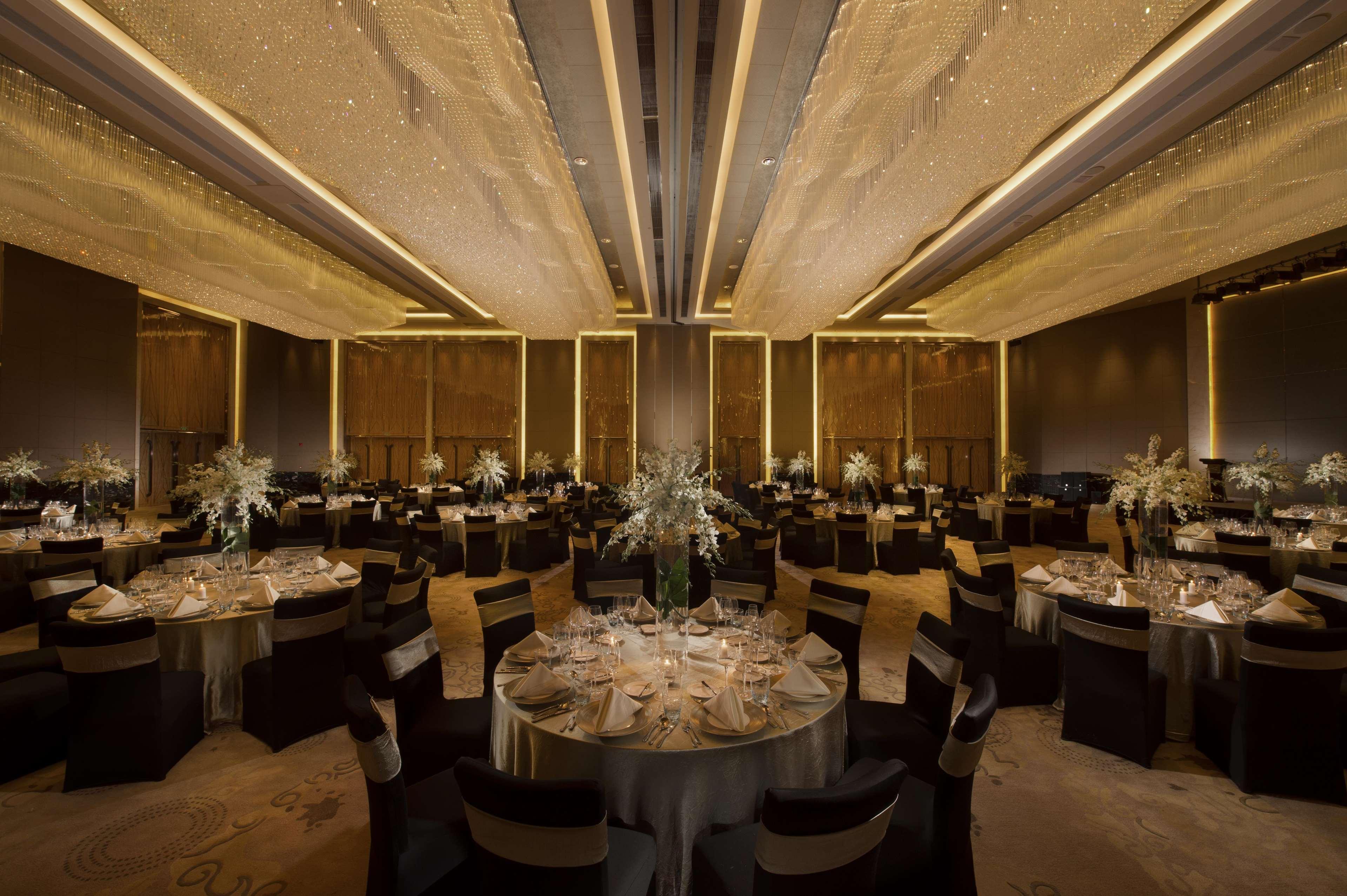 Hilton Zhongshan Downtown Extérieur photo