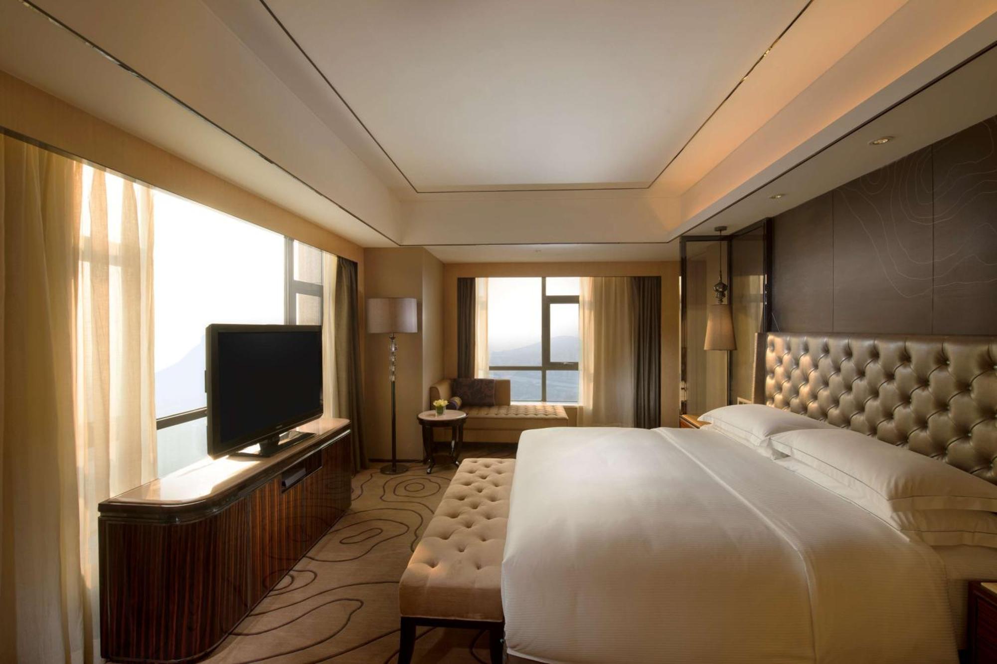 Hilton Zhongshan Downtown Extérieur photo