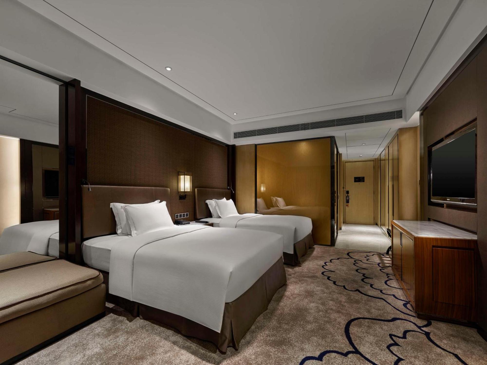 Hilton Zhongshan Downtown Extérieur photo
