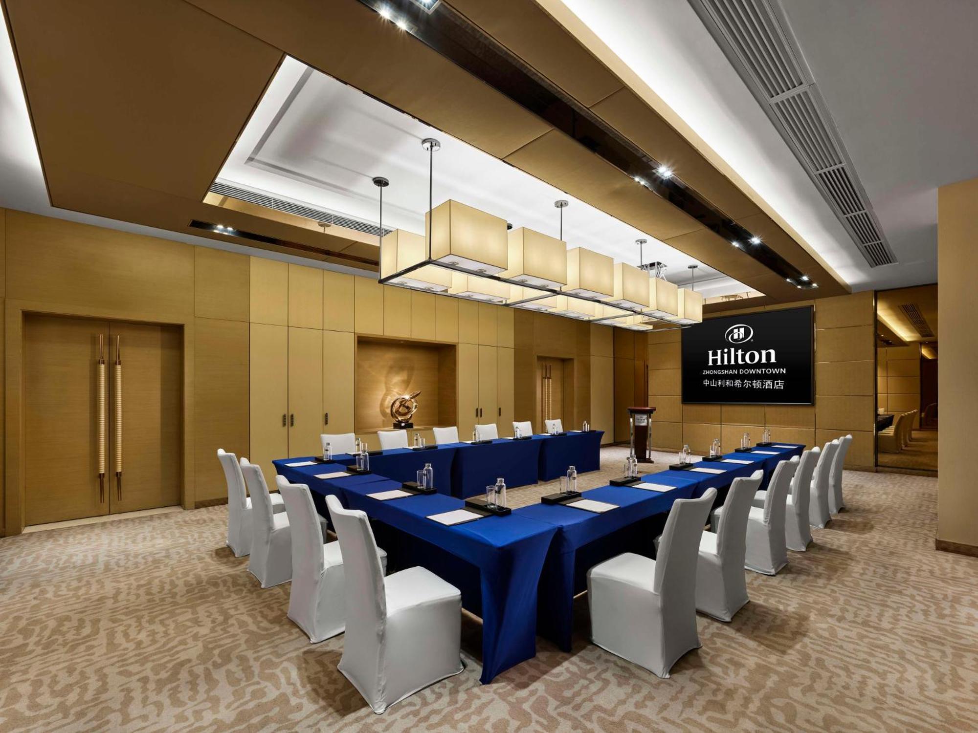 Hilton Zhongshan Downtown Extérieur photo