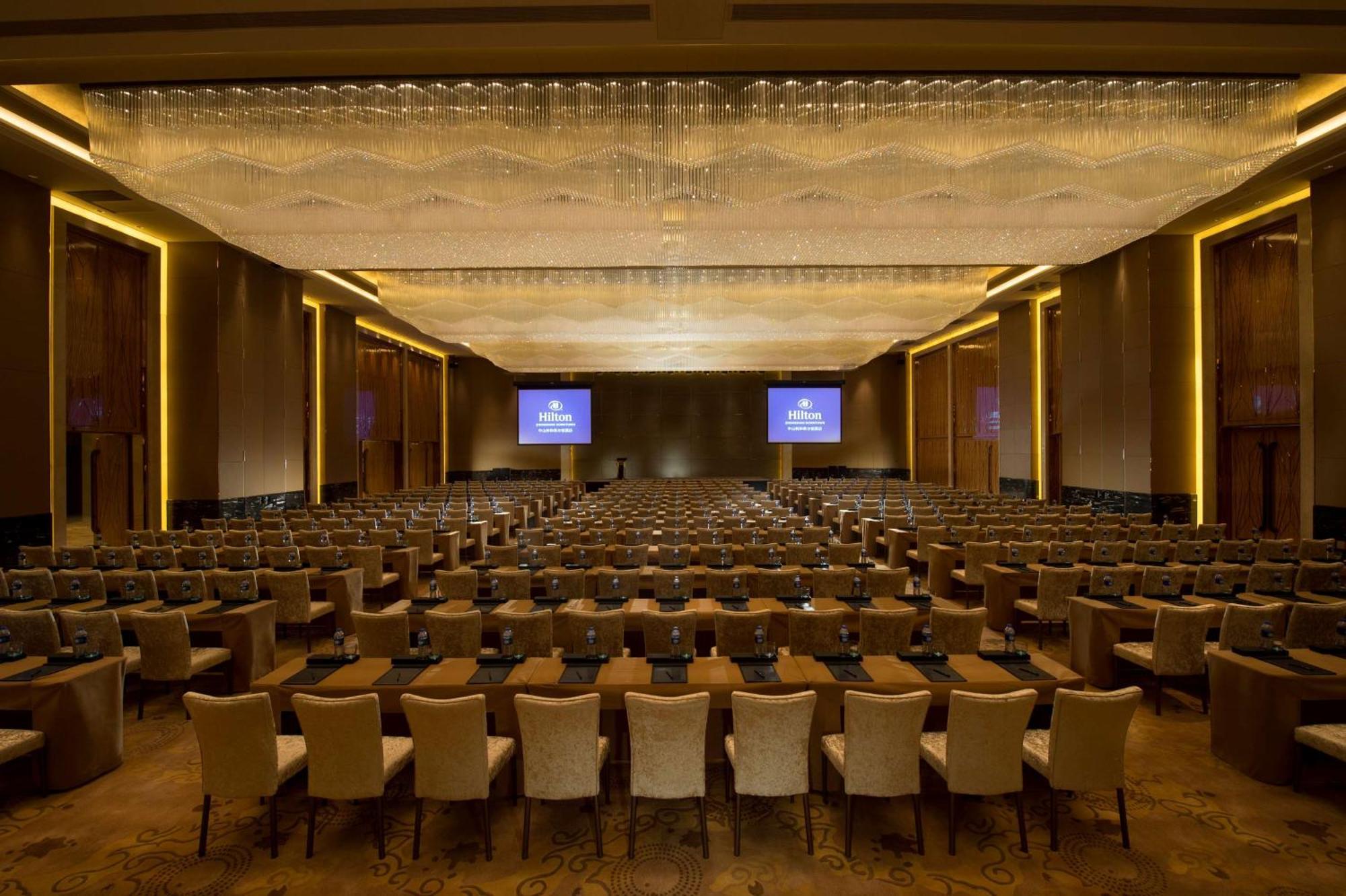 Hilton Zhongshan Downtown Extérieur photo