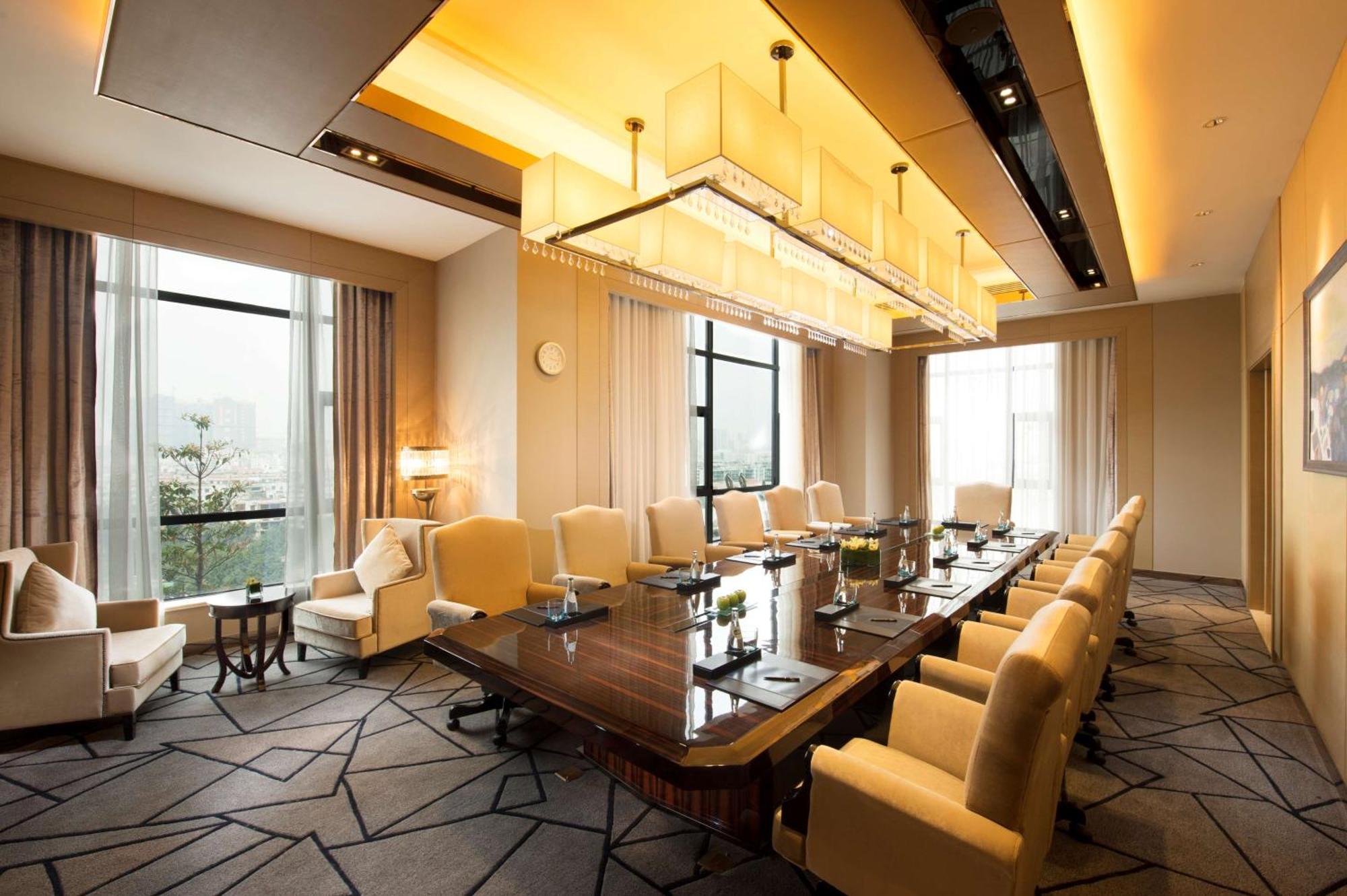 Hilton Zhongshan Downtown Extérieur photo